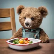 泰迪为什么会对食物产生好奇心并开始吃它们?